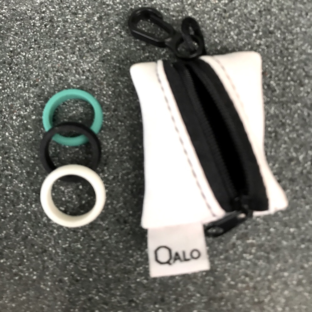 Qalo silicone wedding rings.